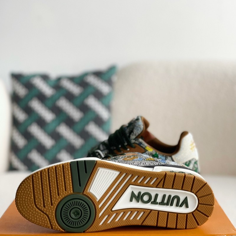 L0*is V*t0n TRAINER Sneakers