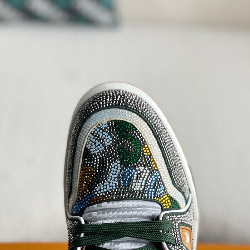 L0*is V*t0n TRAINER Sneakers