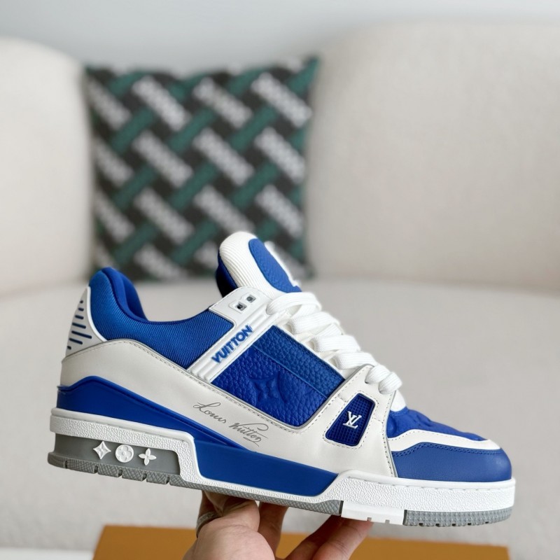 L0*is V*t0n TRAINER SNEAKERS