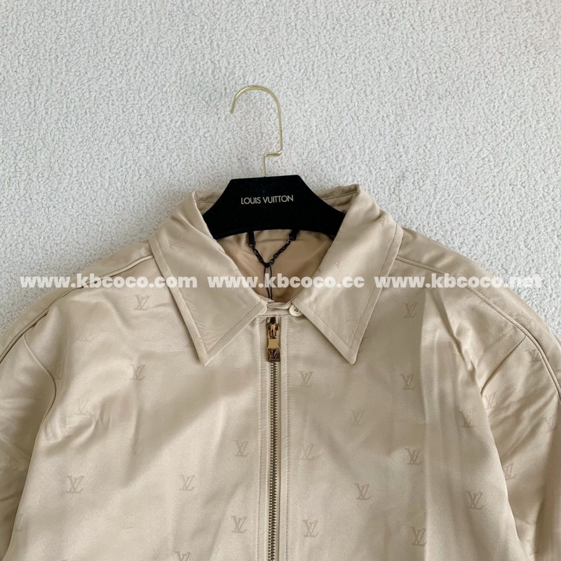 L0*is V*t0n  Jackets