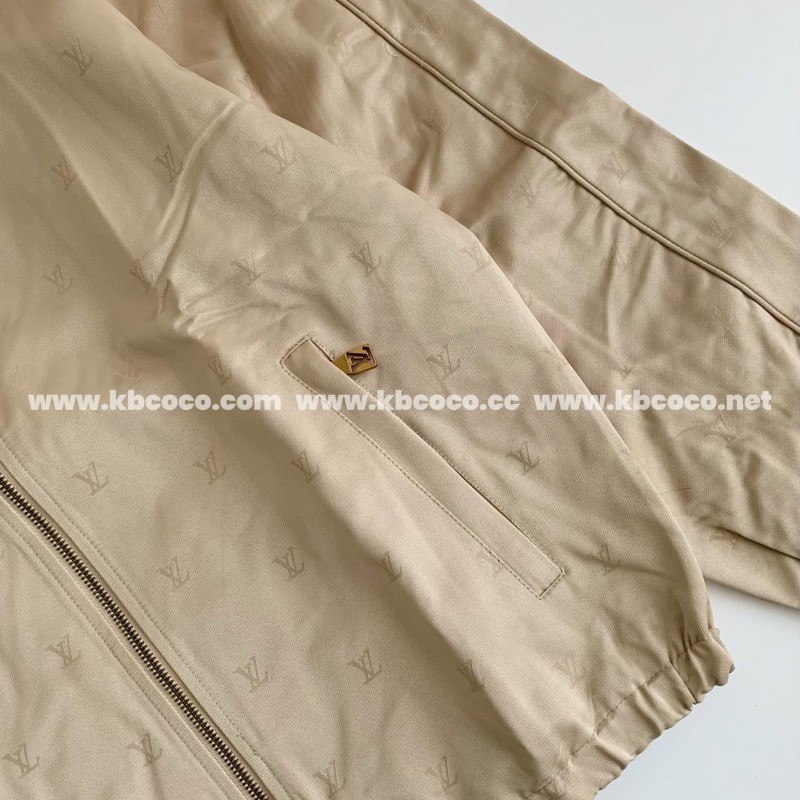 L0*is V*t0n  Jackets