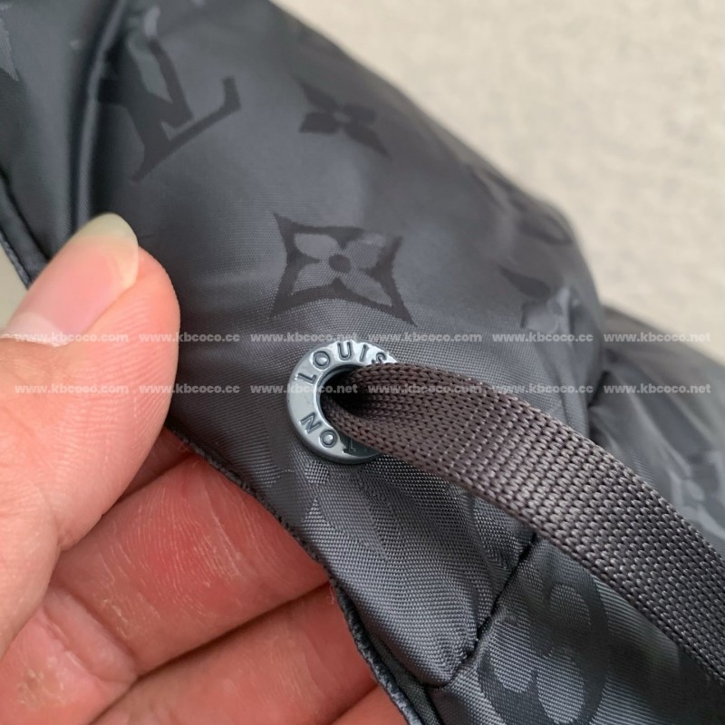 L0*is V*t0n Skiing Series FW24 Printed Hooded Cotton-Padded Jacket