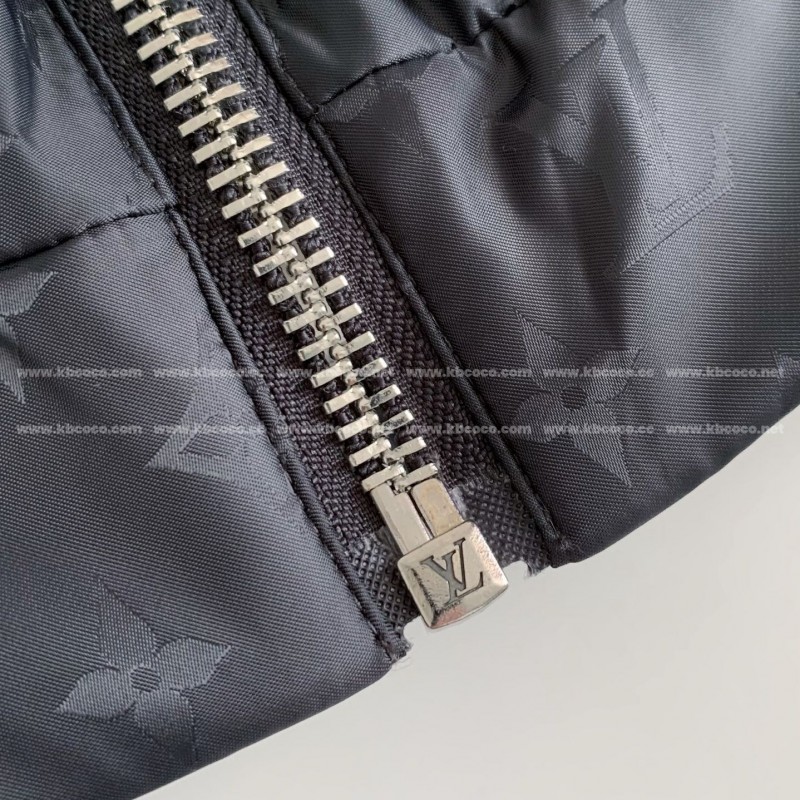 L0*is V*t0n Skiing Series FW24 Printed Hooded Cotton-Padded Jacket