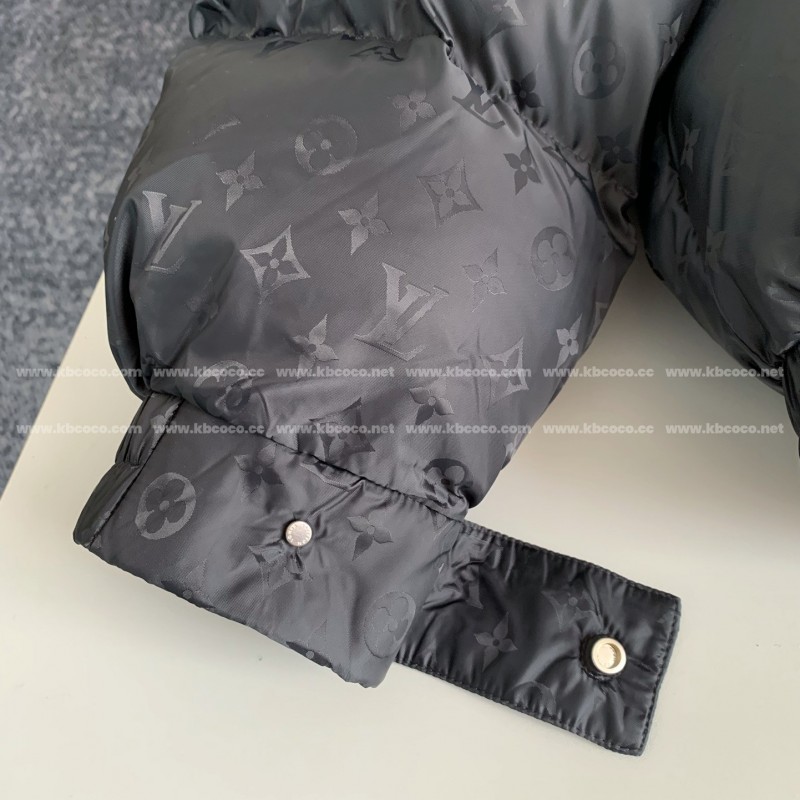 L0*is V*t0n Skiing Series FW24 Printed Hooded Cotton-Padded Jacket