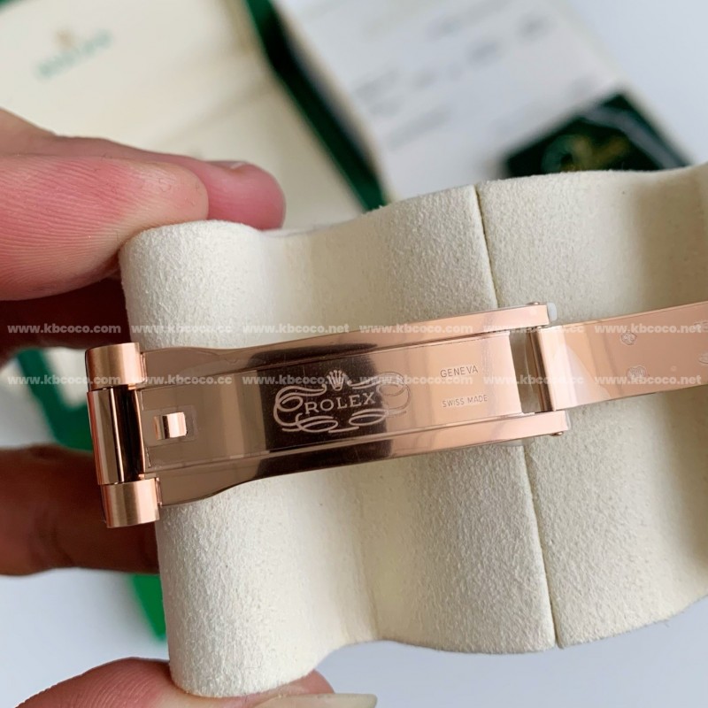 R*l*x Day-Date Series, 2023 Model Watch 40mm