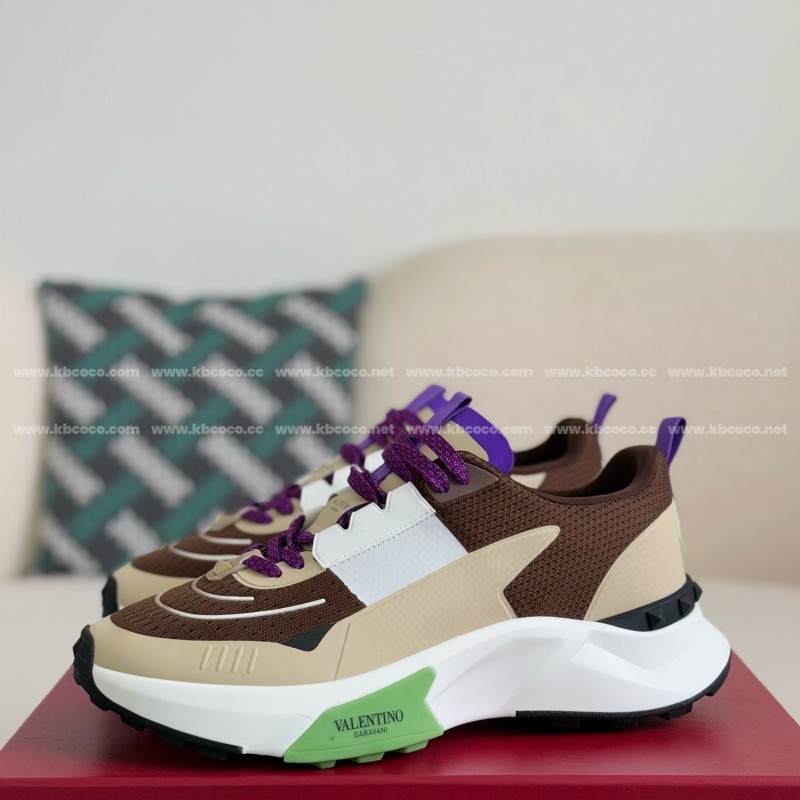 va*t*no Garavani True Act Casual Shoes