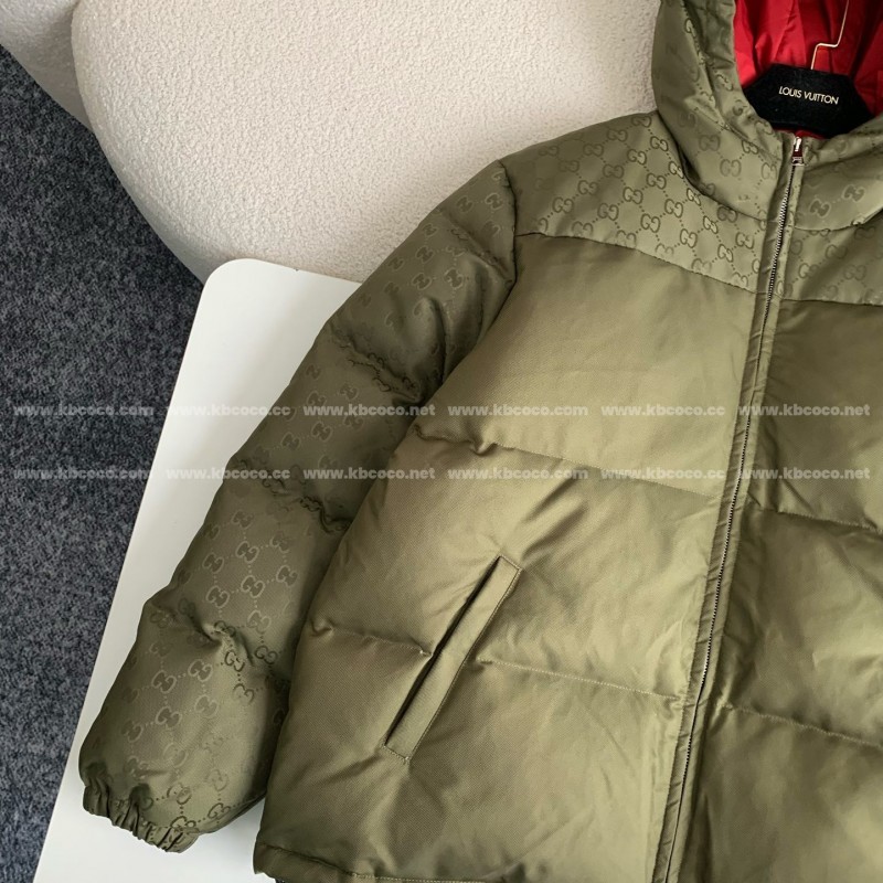 G*u*i Hooded patterned down jacket