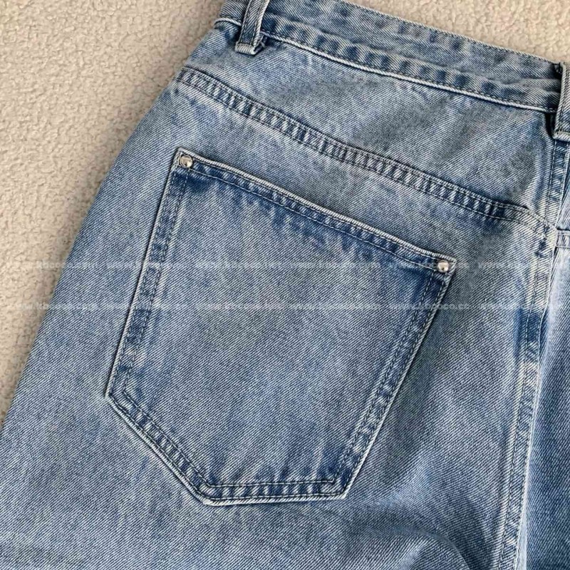 L0*is V*t0n Costumes