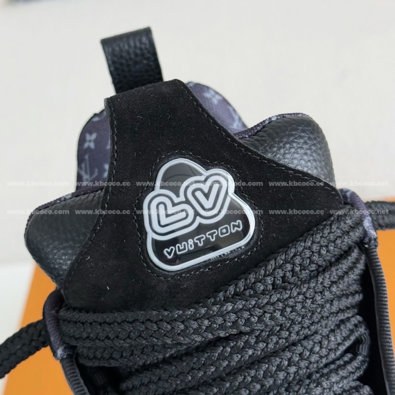 L0*is V*t0n SKATE LOW-TOP SNEAKERS