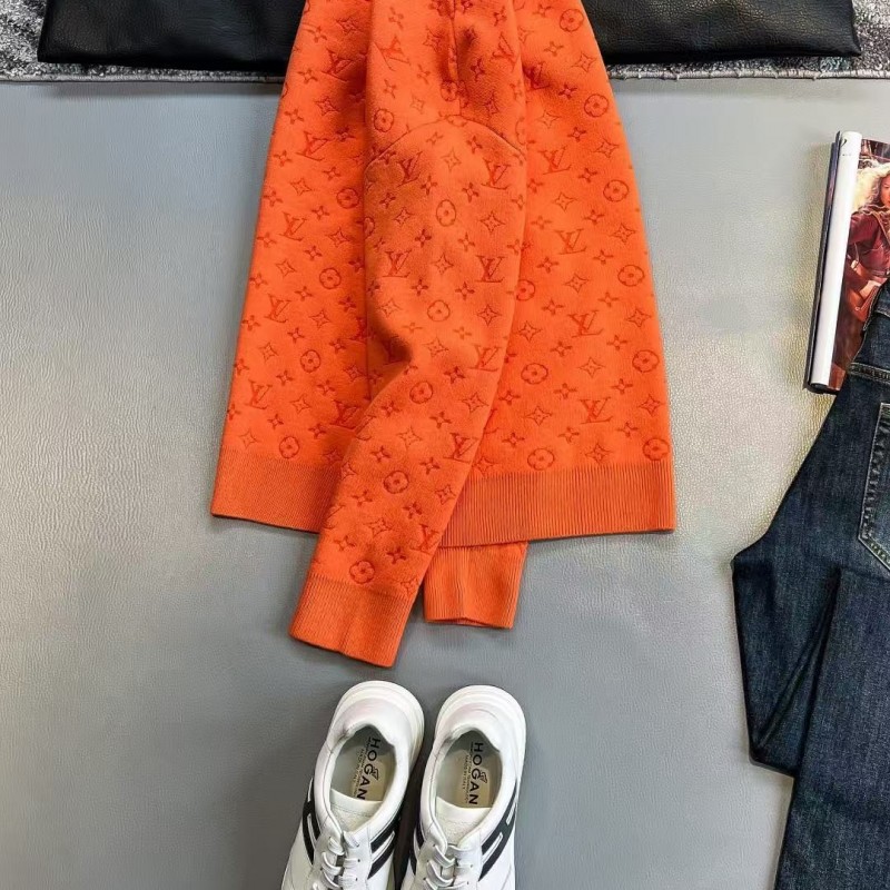 L0*is V*t0n 24 FallWinter Crew Neck Sweater