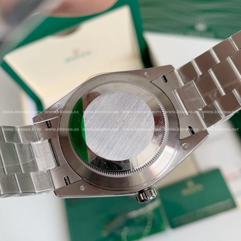 R*l*x Day-Date model Men’s wristwatches 40mm