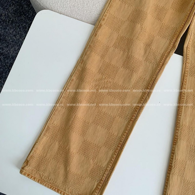 L0*is V*t0n FW24 Costumes