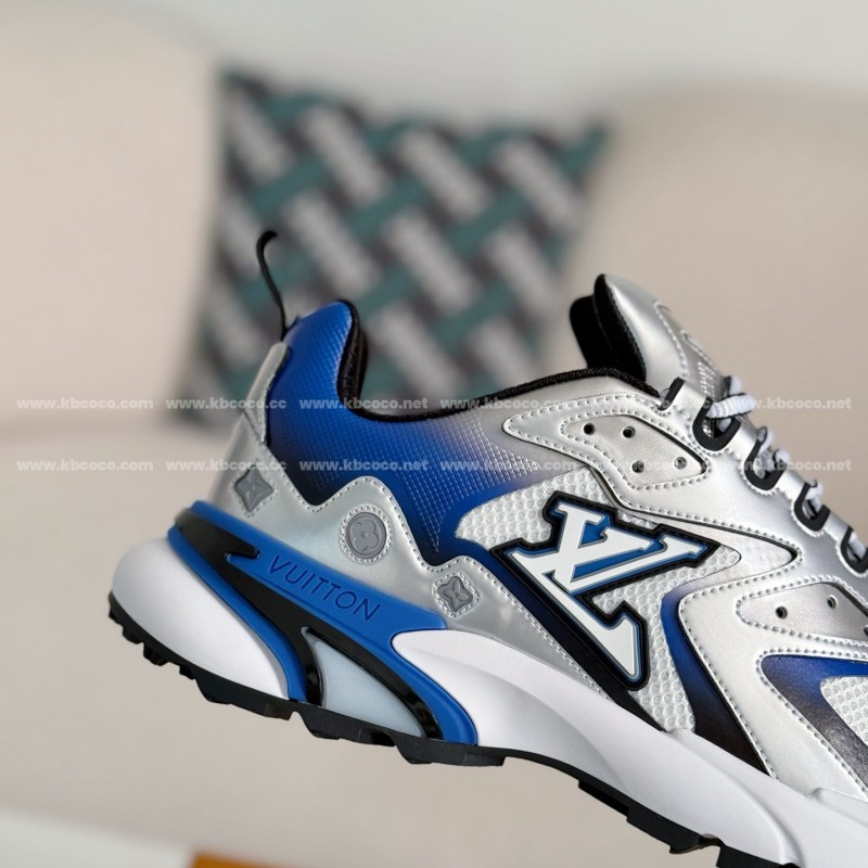 L0*is V*t0n RUNNER SNEAKERS