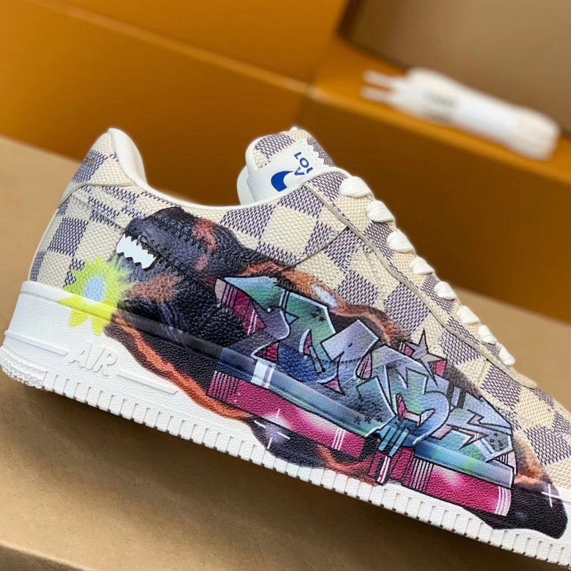 L0*is V*t0n × NIKE AIR FORCE 1 Sneaker