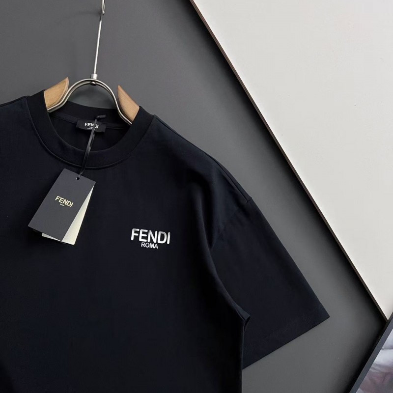 F**di alloy letter logo round neck T-shirt