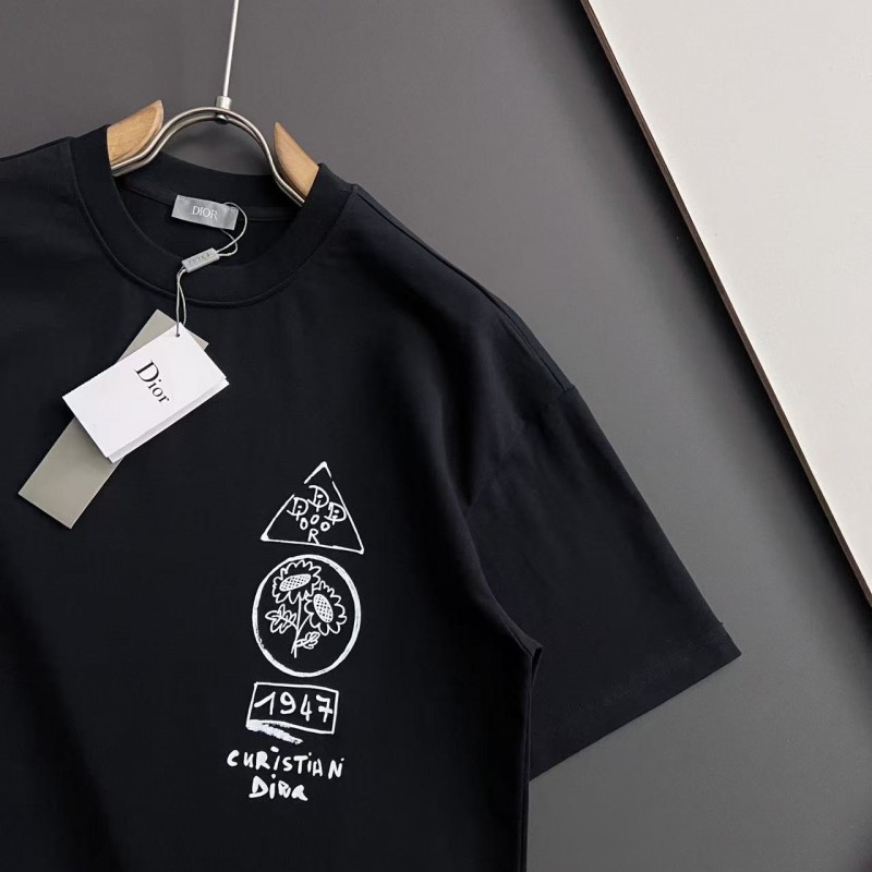 D*0r catwalk graphic casual crew neck T-shirt