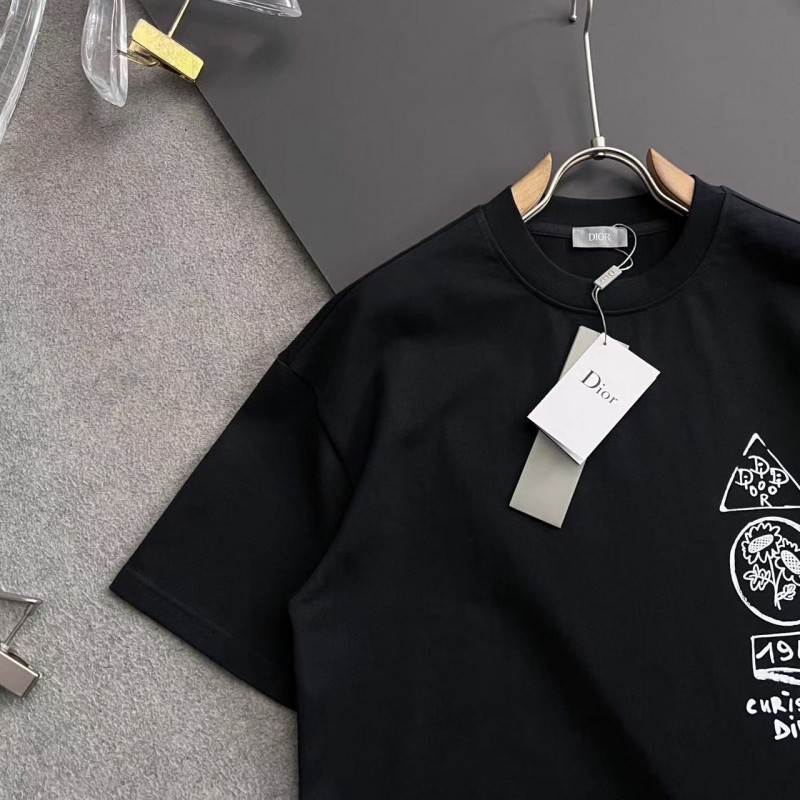 D*0r catwalk graphic casual crew neck T-shirt