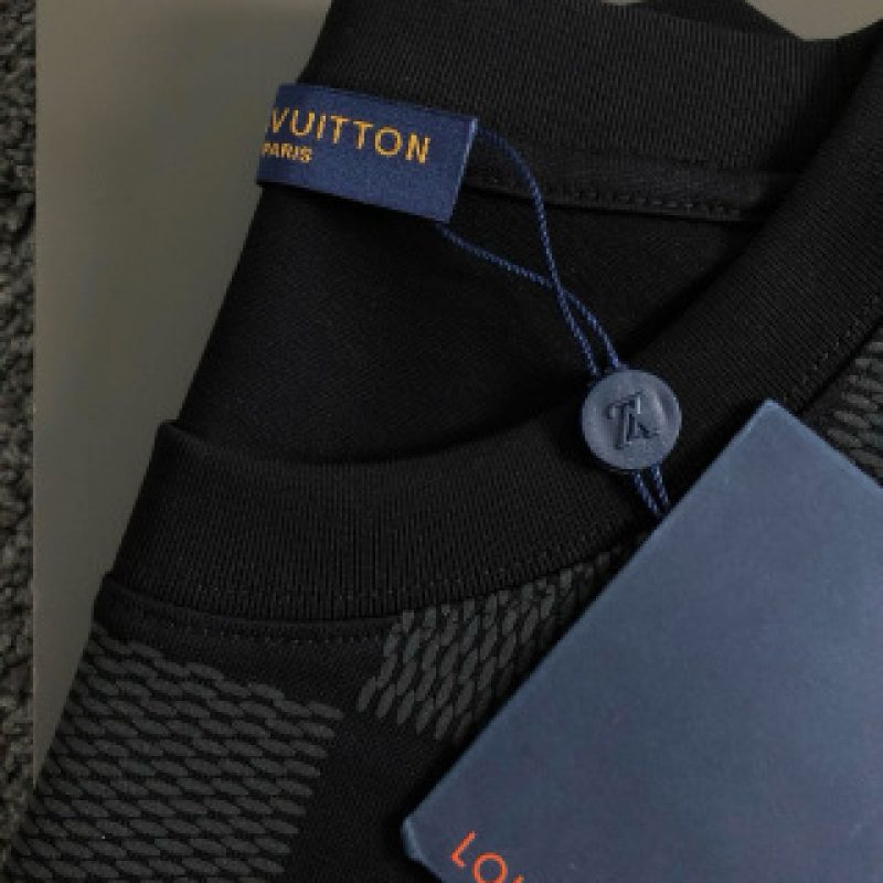 L0*is V*t0n SpringSummer Black Checkerboard Label Toothbrush Embroidery T-shirt