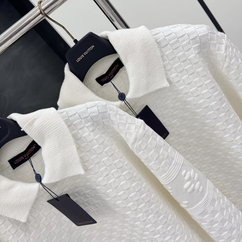 L0*is V*t0n 2023FW Checkerboard Embossed Sweater