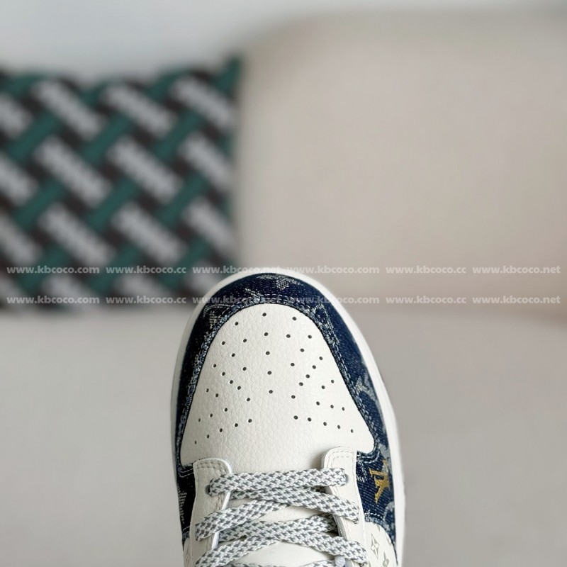 L0*is V*t0n x Nike Dunk Cowboy low-top plank shoes