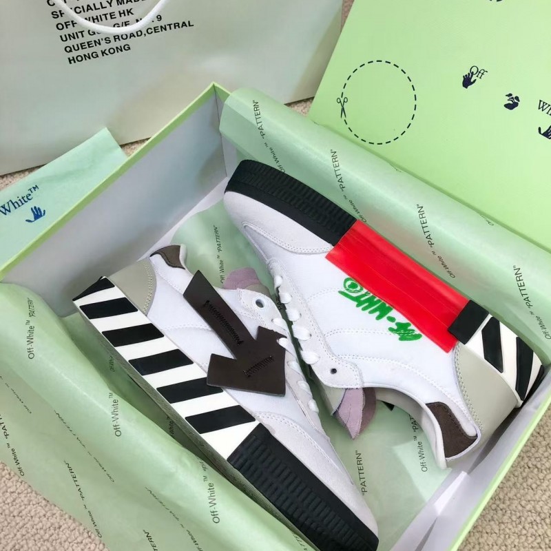 Off-White color-blocked arrows with geometric patterns, multi-color matching, sneakers