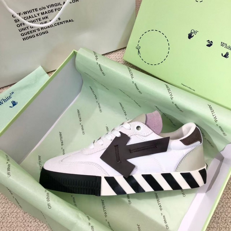 Off-White color-blocked arrows with geometric patterns, multi-color matching, sneakers
