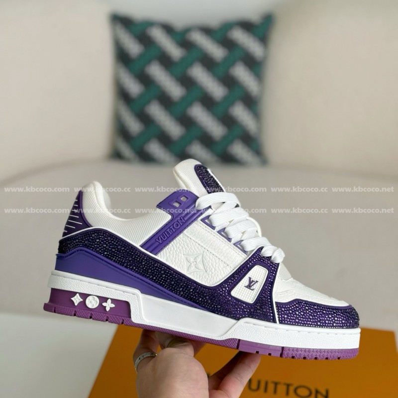 L0*is V*t0n TRAINER SNEAKERS