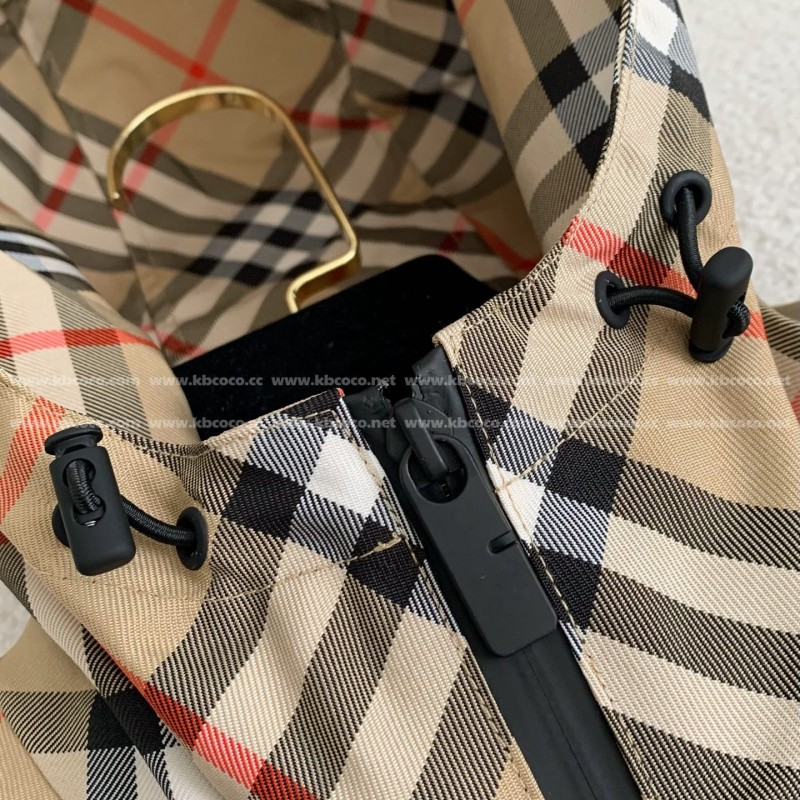 B**rry Zipper jacket