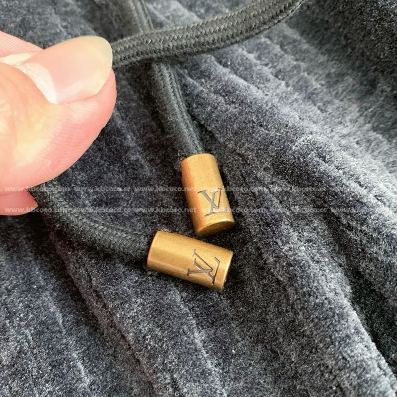 L0*is V*t0n x Park Seo Bo Knit sweatpants