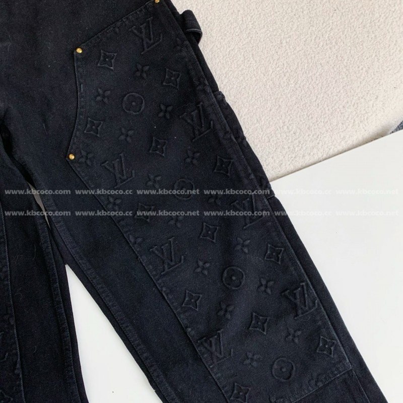 L0*is V*t0n FW23 Costumes