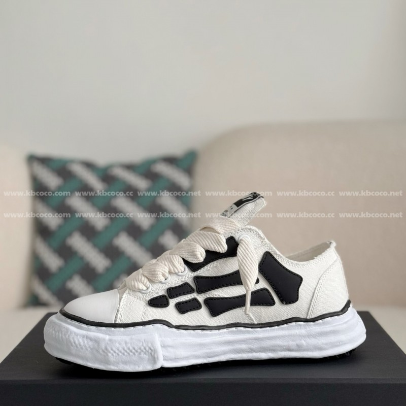 Ma*s*n mihara yasuhiro x  amiri skel- top low canvas shoes