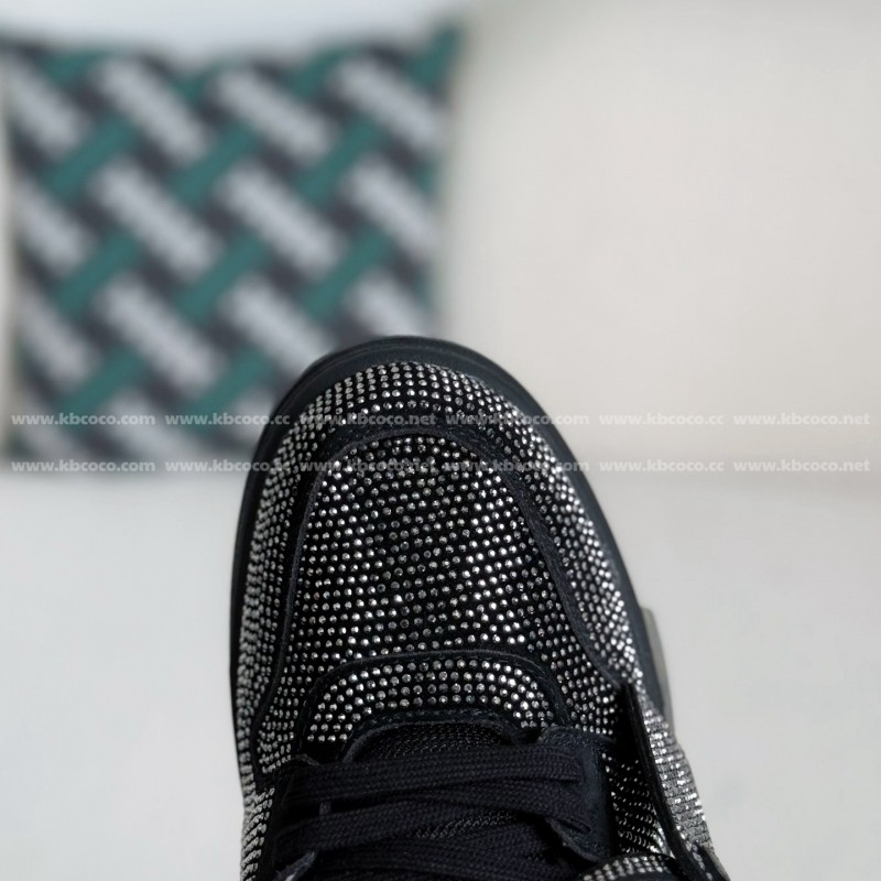 OFF-WHITE  LEATHER SNEAKERS