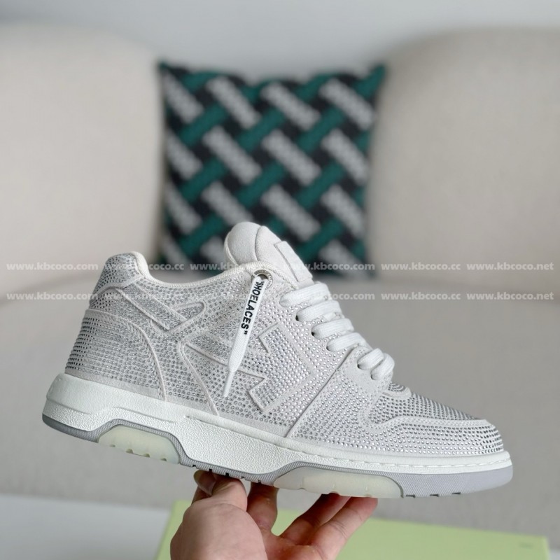 OFF-WHITE  LEATHER SNEAKERS