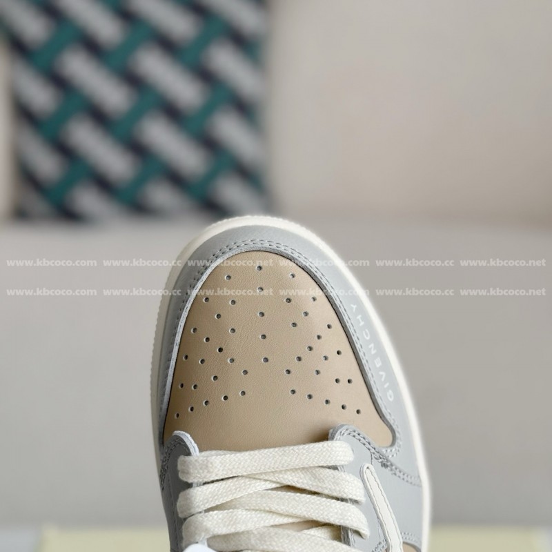 Givenchy x Nike Dunk Casual Sneaker