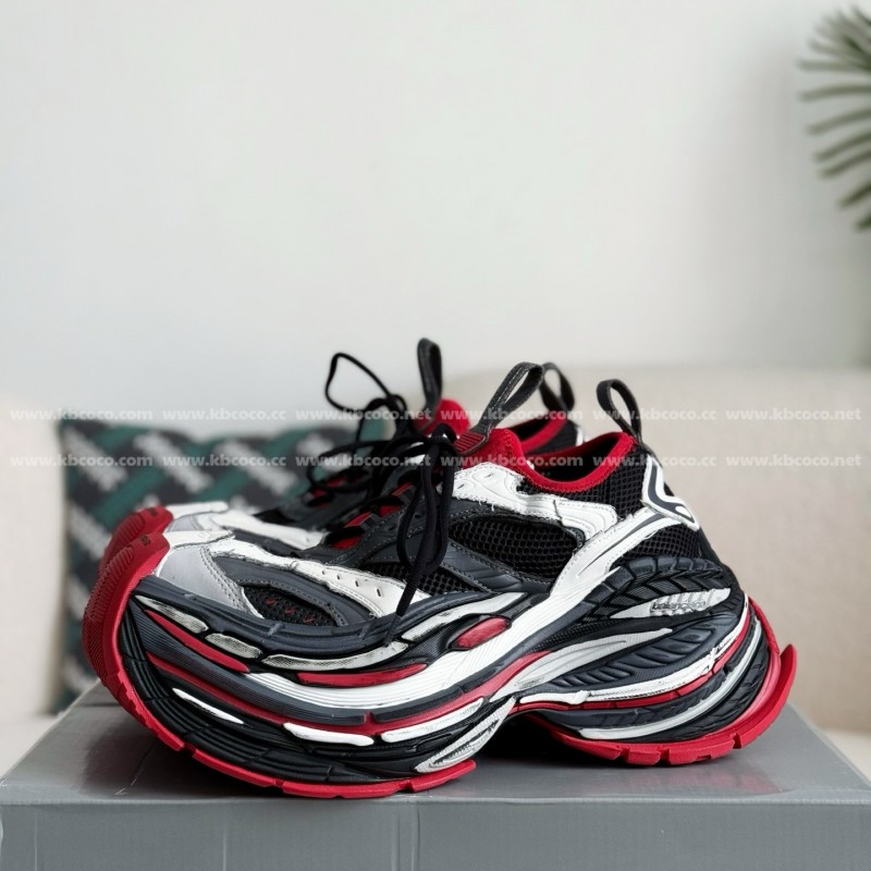 Ba*len*cia*ga Thick-soled Dad Shoes