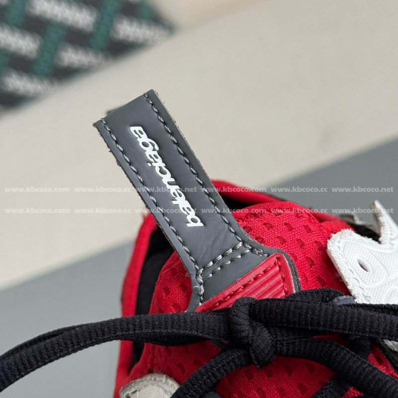 Ba*len*cia*ga Thick-soled Dad Shoes