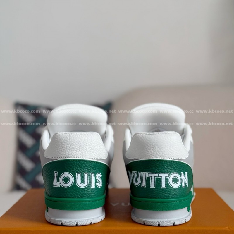 L0*is V*t0n TRAINER SNEAKERS