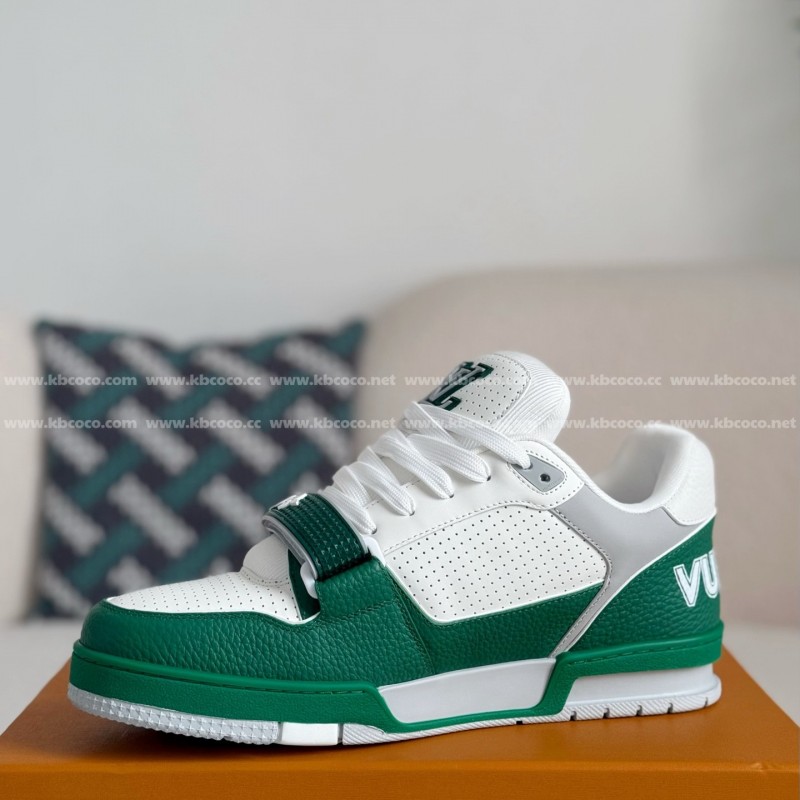 L0*is V*t0n TRAINER SNEAKERS