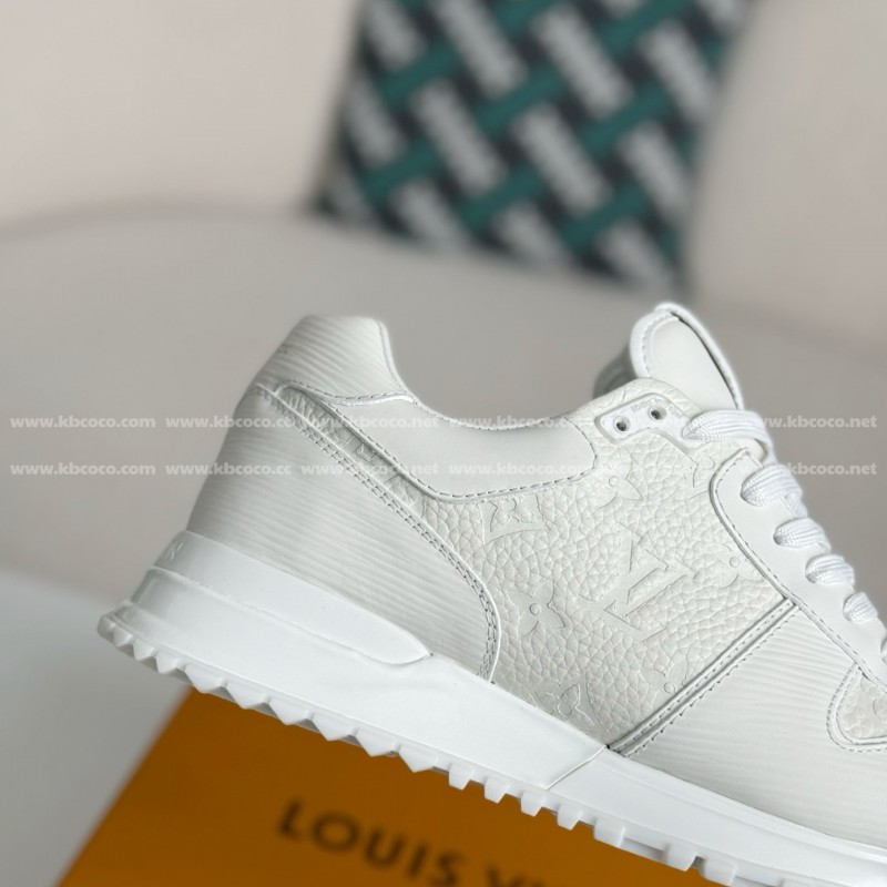 L0*is V*t0n RUN AWAY CASUAL SHOES