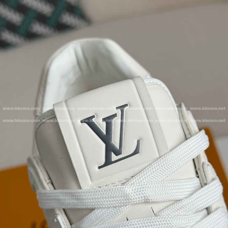 L0*is V*t0n RUN AWAY CASUAL SHOES