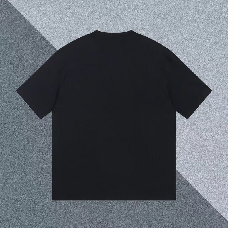 L0ew* blue logo on chest short sleeves