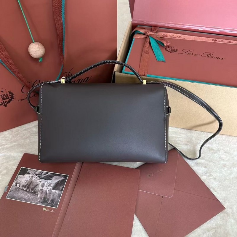 L**o p*ana new style black imported cowhide messenger bag size: 27*16*10cm