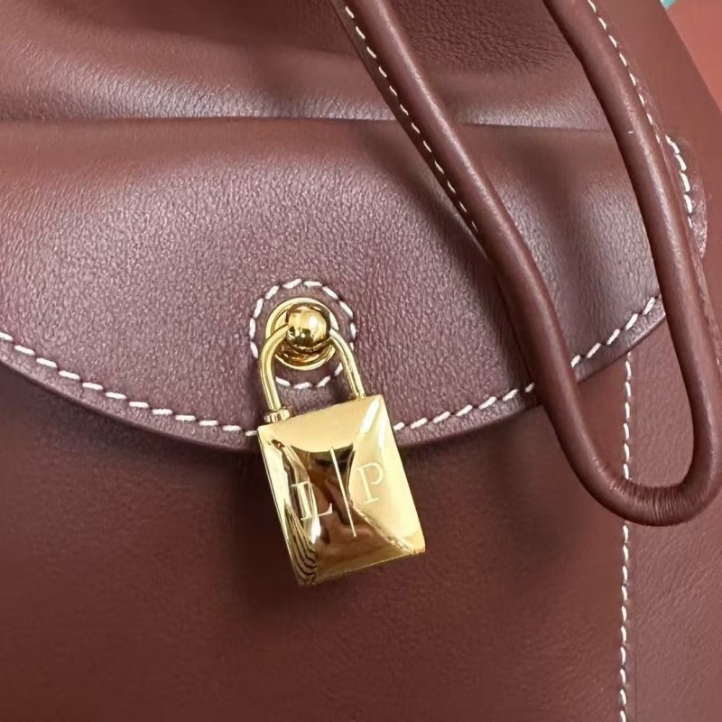 L**o p*ana extra black imported cowhide drawstring backpack, size: 25*27*14cm