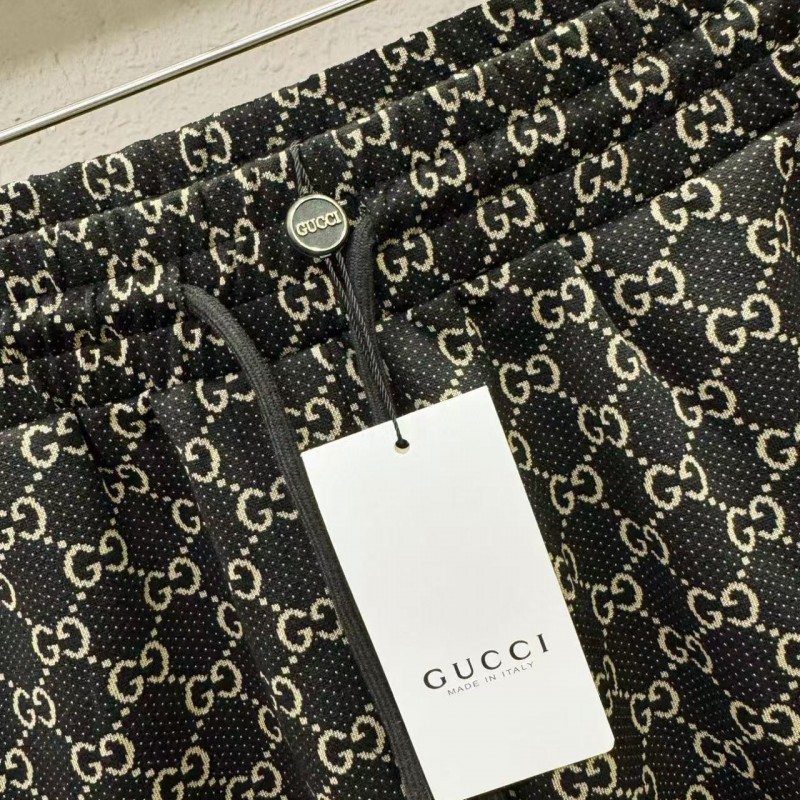 G*u*i jacquard shorts