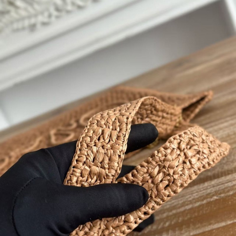 chloe spring and summer new SUMMER BANANA dopamine color brown pure handmade straw woven bag Size: 3