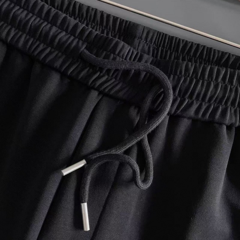 Ch**me He**ts 2025 Spring and Summer New Casual Shorts