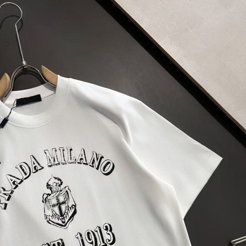 Pra*a 2025 Spring and Summer Latest Round Neck Fashion Short Sleeve