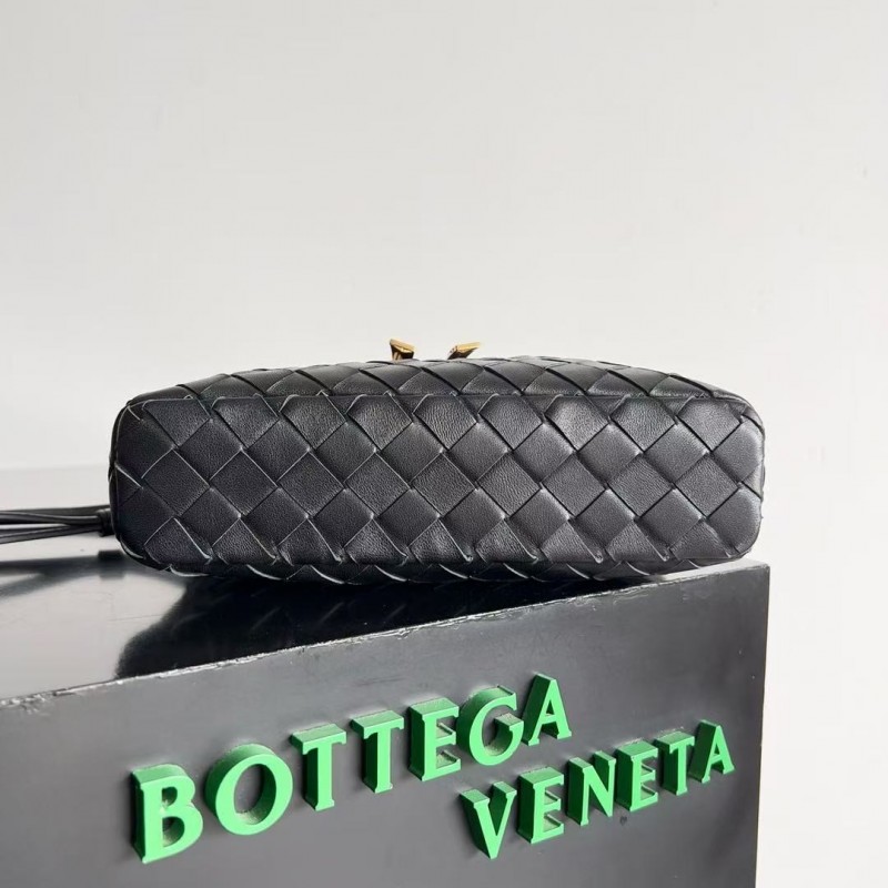 BOTTECA Ve*ne*ta uses exquisite craftsmanship intreccio weaving imported sheepskin leather Crossbody t