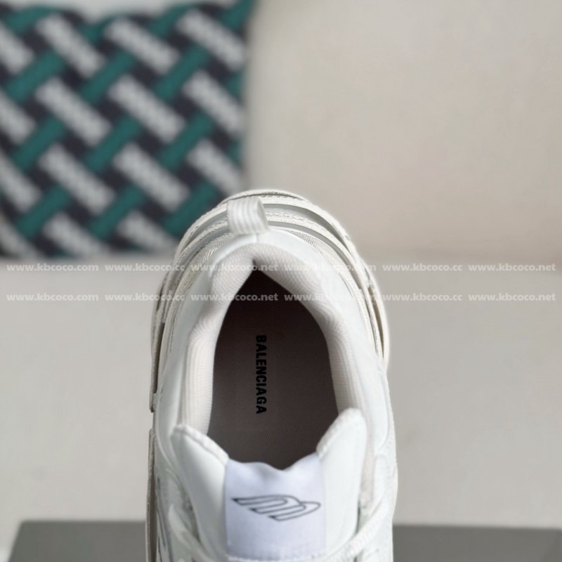 Ba*len*cia*ga Triple S Sporty Dad Shoes