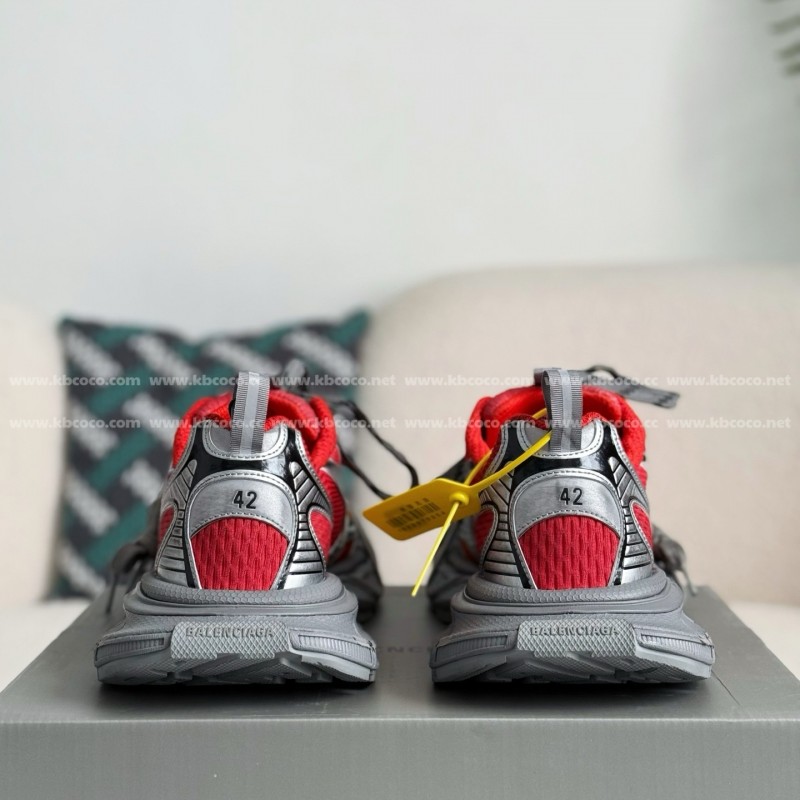 Ba*len*cia*ga Runner Sneakers